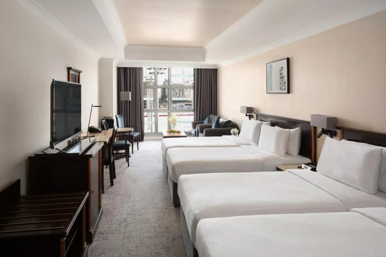 Anwar Al Madinah Mövenpick 3